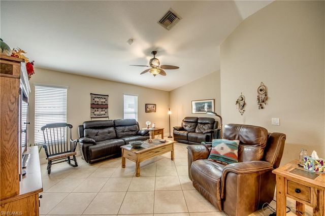 309 SE 31st TER, Cape Coral, FL 33904