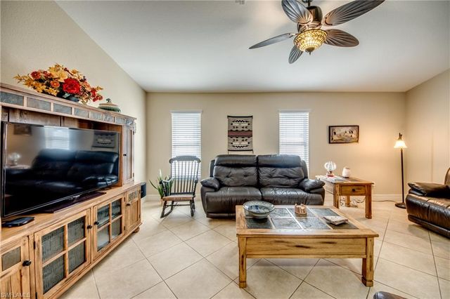 309 SE 31st TER, Cape Coral, FL 33904