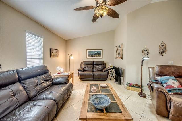 309 SE 31st TER, Cape Coral, FL 33904