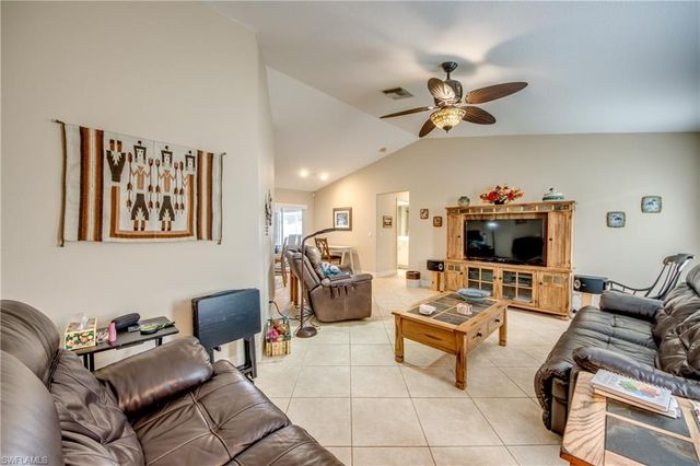 309 SE 31st TER, Cape Coral, FL 33904