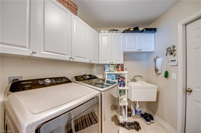 309 SE 31st TER, Cape Coral, FL 33904