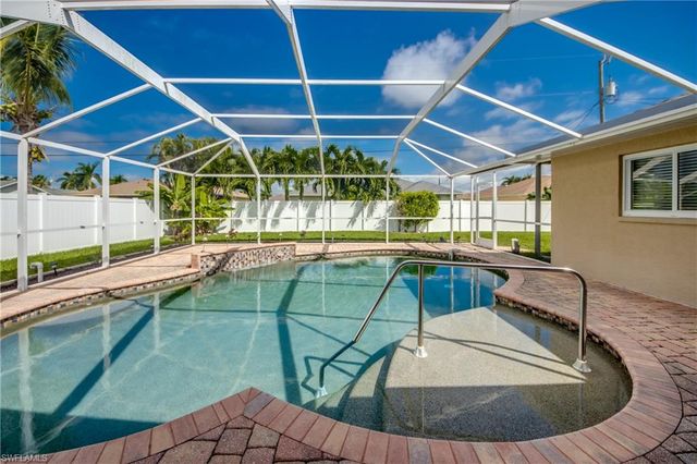 309 SE 31st TER, Cape Coral, FL 33904