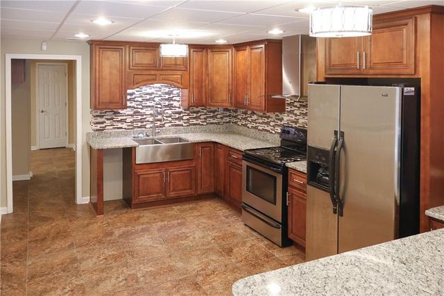 2436 Staffordshire Way SE, Conyers, GA 30013