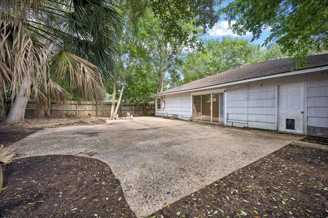 4022 Woodcraft Street, Houston, TX 77025