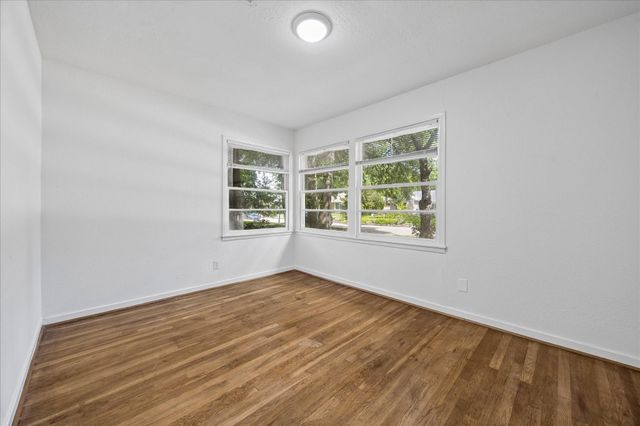 4022 Woodcraft Street, Houston, TX 77025