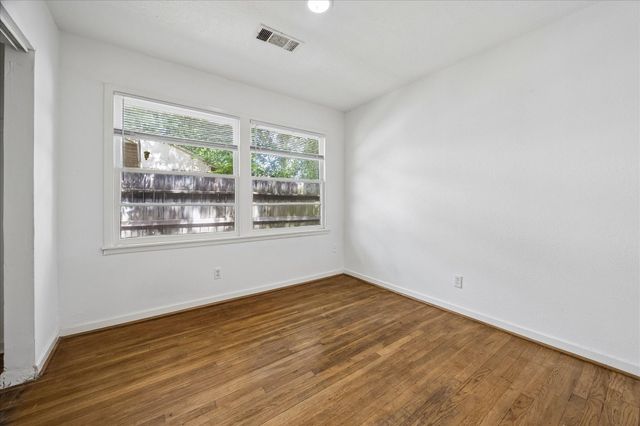 4022 Woodcraft Street, Houston, TX 77025