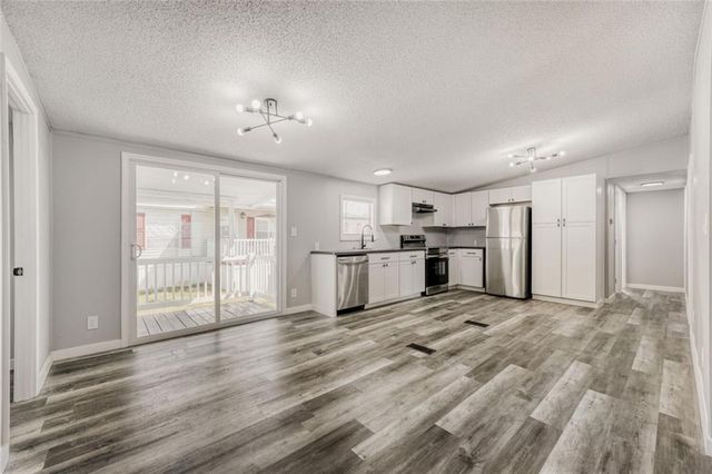 916 Bel Air Boulevard, Hampton, GA 30228