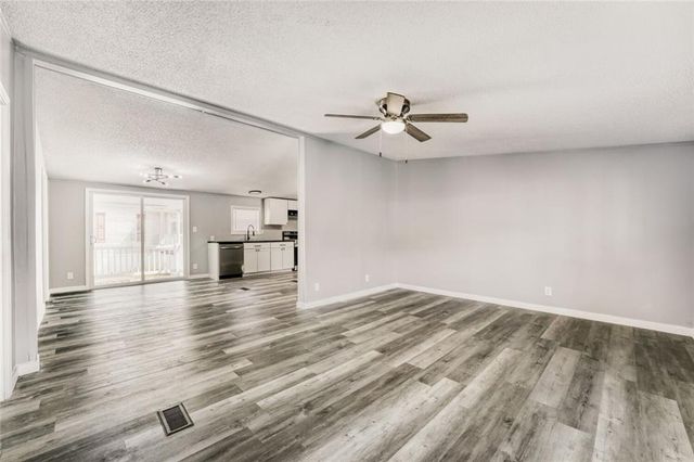 916 Bel Air Boulevard, Hampton, GA 30228