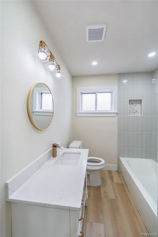 23118 Recreation Street, Saint Clair Shores, MI 48082