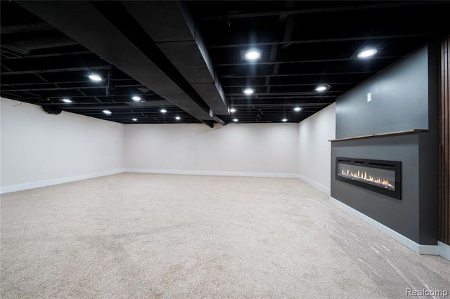 23118 Recreation Street, Saint Clair Shores, MI 48082