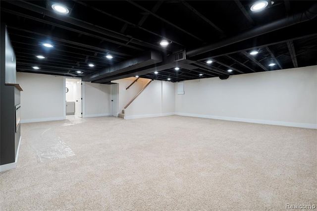 23118 Recreation Street, Saint Clair Shores, MI 48082