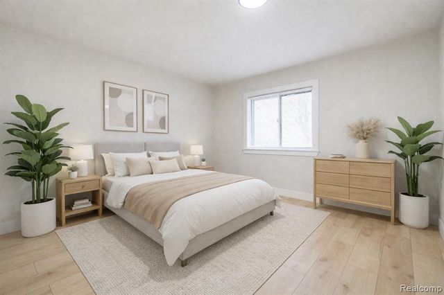 23118 Recreation Street, Saint Clair Shores, MI 48082