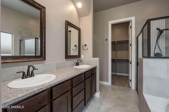 6060 Arosa Street, Las Cruces, NM 88012