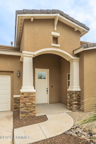 6060 Arosa Street, Las Cruces, NM 88012
