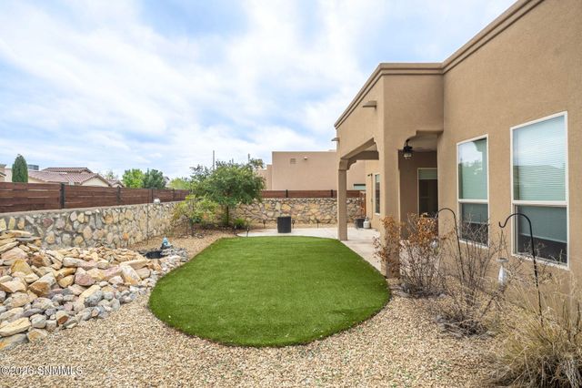 6060 Arosa Street, Las Cruces, NM 88012