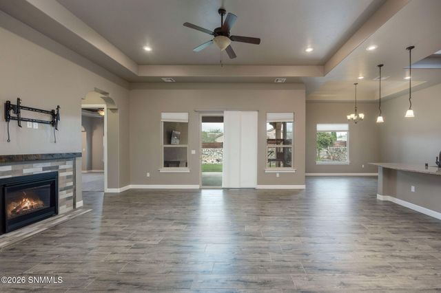 6060 Arosa Street, Las Cruces, NM 88012