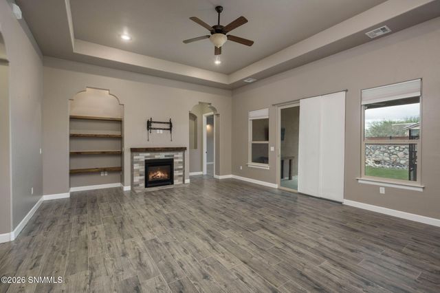 6060 Arosa Street, Las Cruces, NM 88012