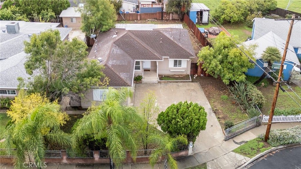 14758 Kingsbury St, Mission Hills, CA 91345