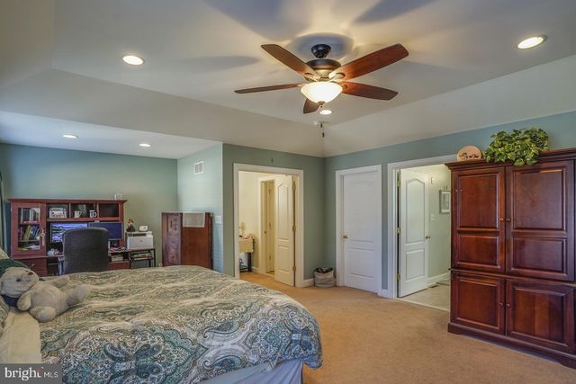 53 WASHINGTON ST, Dover, DE 19901