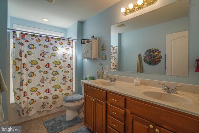 53 WASHINGTON ST, Dover, DE 19901