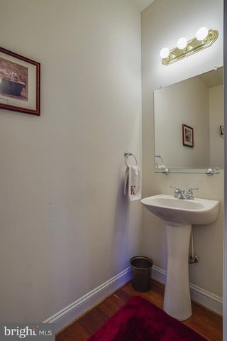 53 WASHINGTON ST, Dover, DE 19901