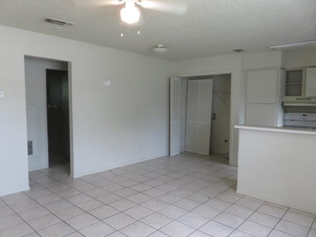 516 Lenora DR, Taylor, TX 76574