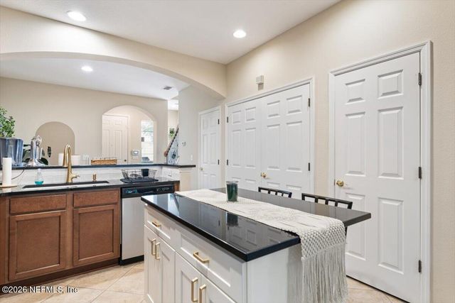 6214 HIGH TIDE Boulevard, Jacksonville, FL 32258