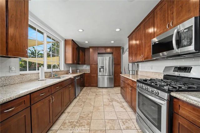 408 S Rodilee Avenue, West Covina, CA 91791