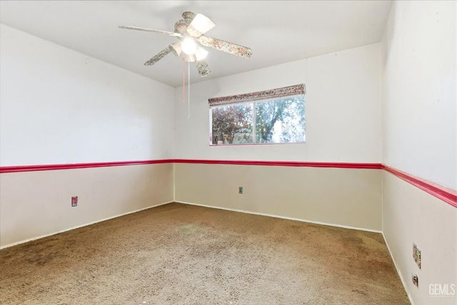 2404 Prestwick Court, Bakersfield, CA 93309