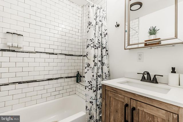 617 E LOCUST AVE, Philadelphia, PA 19144