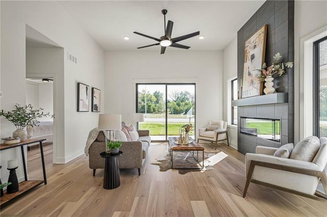 9717 Jupiter Street, Lenexa, KS 66219