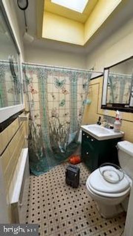 7651 RUGBY ST, Philadelphia, PA 19150