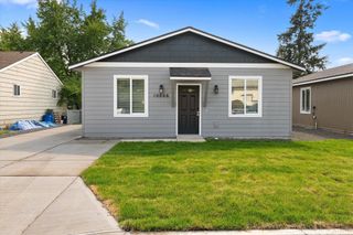 10806 E AUGUSTA Rd, Spokane, WA 99207