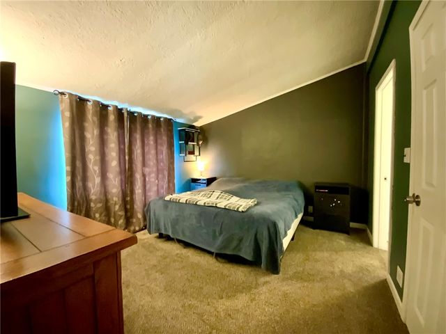 279 Valleyview Dr., North Fayette, PA 15071