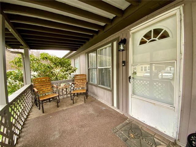 279 Valleyview Dr., North Fayette, PA 15071