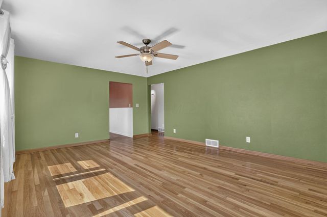 1031 Lawnview Avenue, Newark, OH 43055