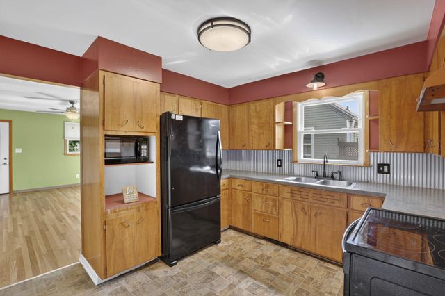 1031 Lawnview Avenue, Newark, OH 43055