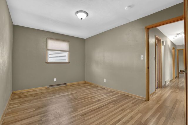 1031 Lawnview Avenue, Newark, OH 43055