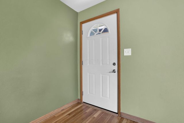 1031 Lawnview Avenue, Newark, OH 43055