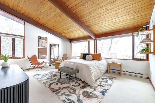 134 Rangeley Rd, Brookline, MA 02467