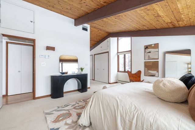 134 Rangeley Rd, Brookline, MA 02467