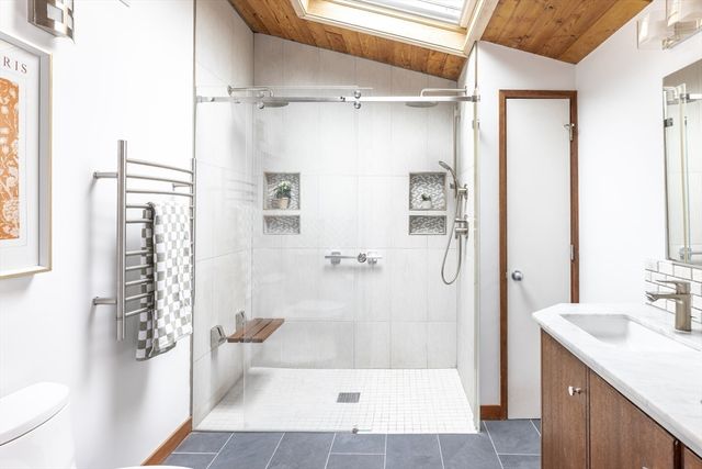 134 Rangeley Rd, Brookline, MA 02467