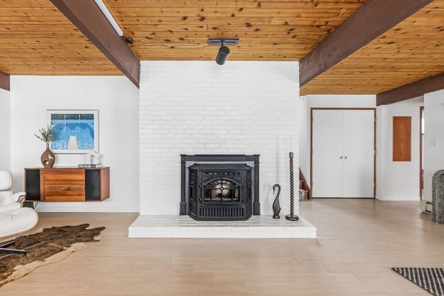 134 Rangeley Rd, Brookline, MA 02467