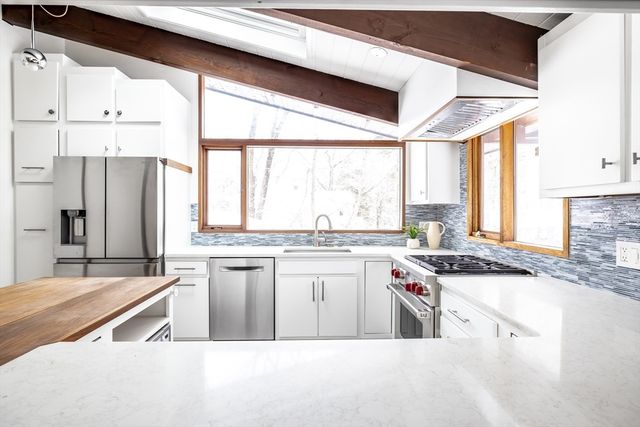 134 Rangeley Rd, Brookline, MA 02467