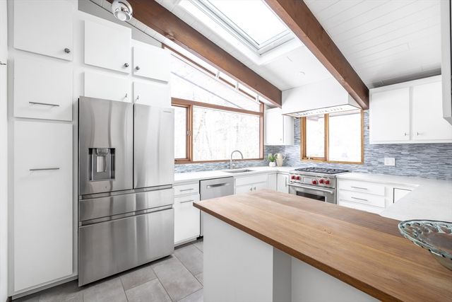 134 Rangeley Rd, Brookline, MA 02467