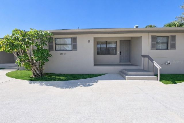 3211 RIVERSIDE DRIVE, Punta Gorda, FL 33950