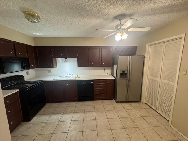 5842 Sampley Way, Houston, TX 77092