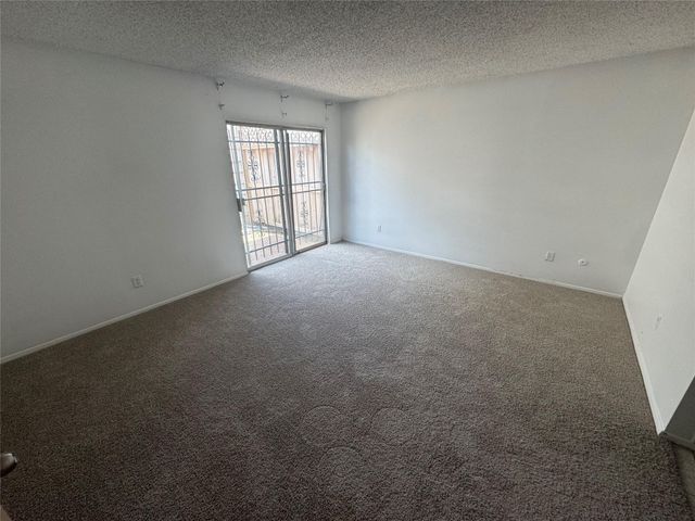 5842 Sampley Way, Houston, TX 77092