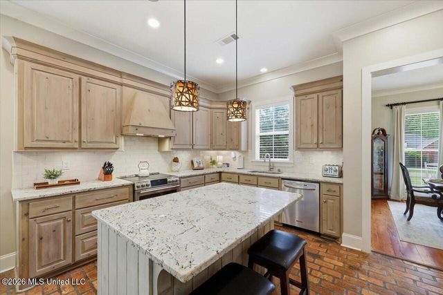 1222 Centre Court, Brandon, MS 39042
