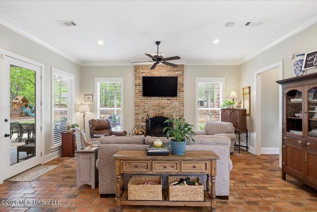 1222 Centre Court, Brandon, MS 39042